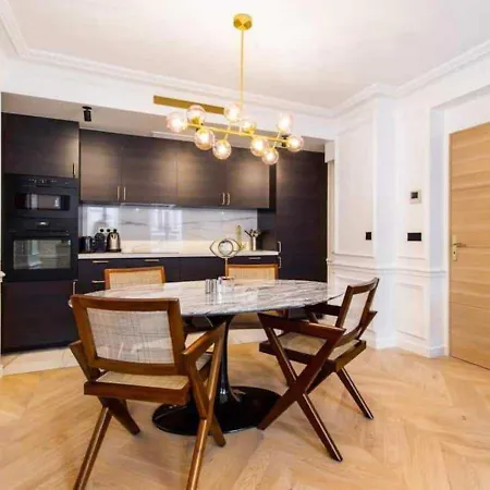 Newly Rebuilt By Architect - Center Of Apartamento *